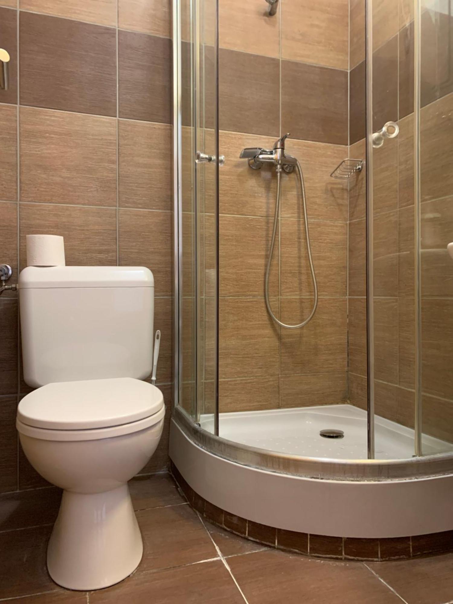 פץ' City Hotel Agoston מראה חיצוני תמונה