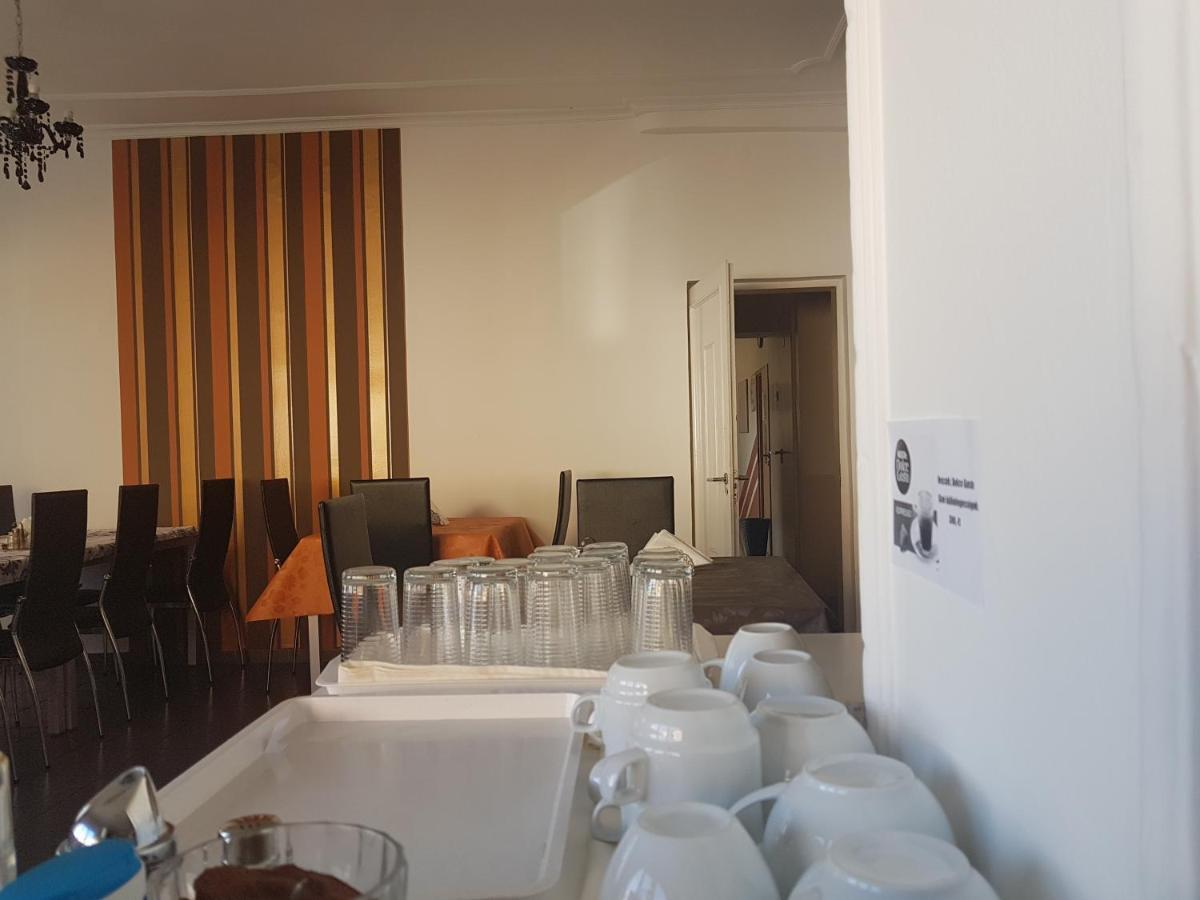פץ' City Hotel Agoston מראה חיצוני תמונה